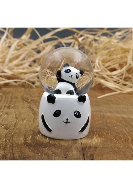 Sevimli Panda Işıklı Mini Kar Küresi & Panda Tasarım Kupa Hediye Seti