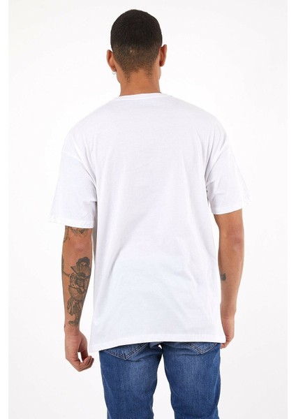 Twentyone Erkek Tokyo Baskılı Oversize T-Shirt fırsatları