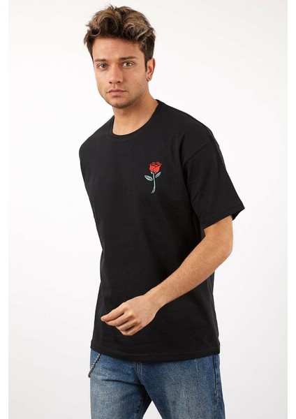 Twentyone Erkek Oversize Gül Nakışlı T-Shirt