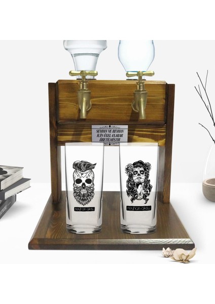 Kişiye Özel Renkli Baskılı Erkek ve Kadın Kurukafa Tasarımlı Ikili Rakı Bardağı ve Çift Musluklu Doğal Ahşap Rakı Standı-2