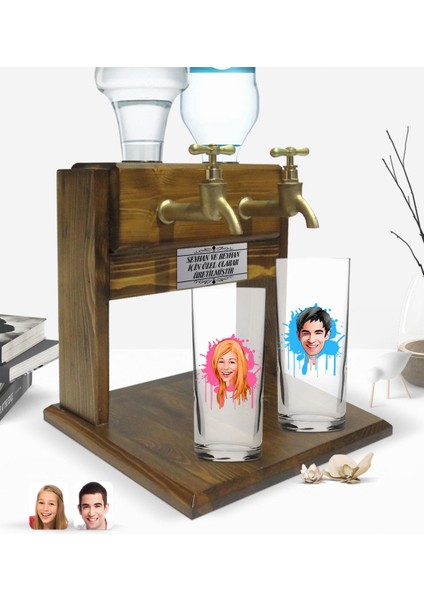 Kişiye Özel Renkli Baskılı Erkek ve Kadın Karikatürlü Ikili Rakı Bardağı ve Çift Musluklu Doğal Ahşap Rakı Standı-9 fiyatları