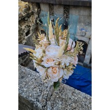 Çiçek Gelkin Buketi Kırık Beyaz Damat Yaka Çiçeği