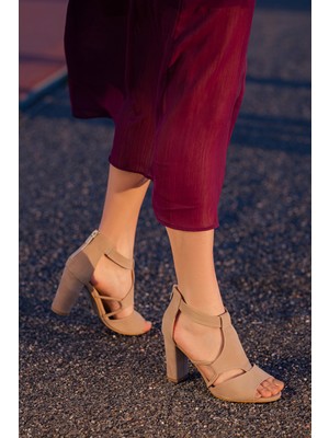 Daxtors D1250 Kadın Günlük Klasik Topuklu Ayakkabı