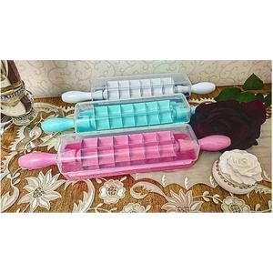 İkbal Home Pratik 7 Bıçaklı Kare Mantı Kesme Merdanesi