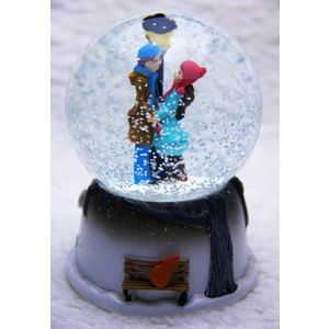 Orta Boy Romantik Aşıklar Kar Küresi - 6 Renk, 5 Müzik - 1 Adet