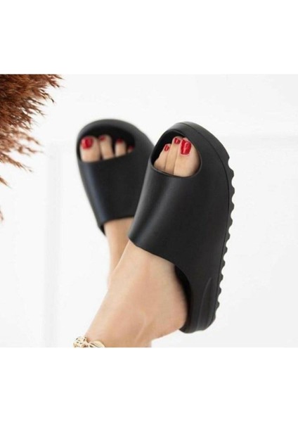 Yeezy Fashion Terlik