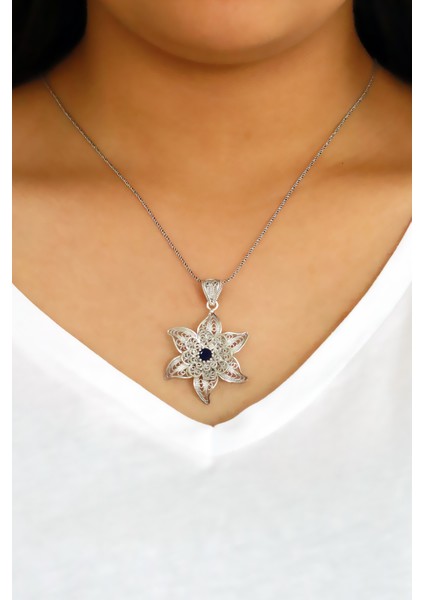 Safir Taşlı Lotus Çiçeği Telkari Gümüş Kolye