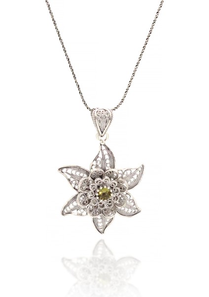 Zultanit Taşlı Lotus Çiçeği Telkari Gümüş Kolye