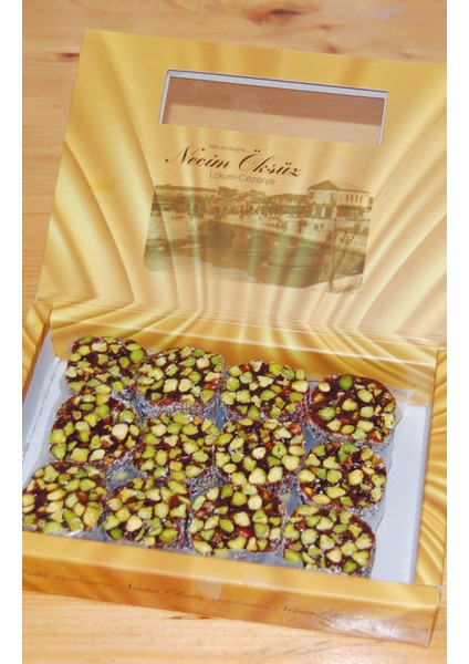 Antep Fıstıklı Benzersiz Rulo Cezerye 500 gr fiyatları