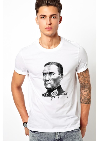 Gazi M Kemal Atatürk Portre Baskılı Beyaz Erkek Örme Tshirt