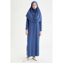 DeFacto Tek Parça Eşarplı Namaz Elbisesi