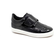 Zerhan 299 Erkek Çocuk Bebek Siyah Rugan Cırtlı Spor Model Ayakkabı