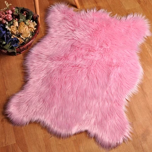 Soft Peluş Kuzu Postu Pembe