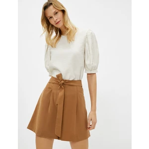 Kadın Belden Bağlamalı Şort Kemerli