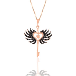 Söğütlü Silver Gümüş Rose Siyah Taşlı  Kalbin Anahtarı Kolye
