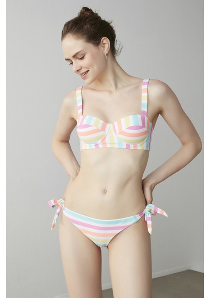 Çok Renkli Macaron Half Band Bikini Üstü