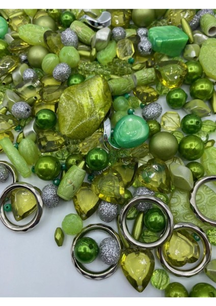 Bileklik,kolye,anahtarlık,takı Yapımı Için Yeşil Renk Karışık Plastik Boncuk (250 Gram)