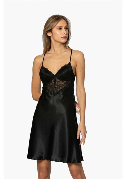 680 Siyah Saten Gecelik