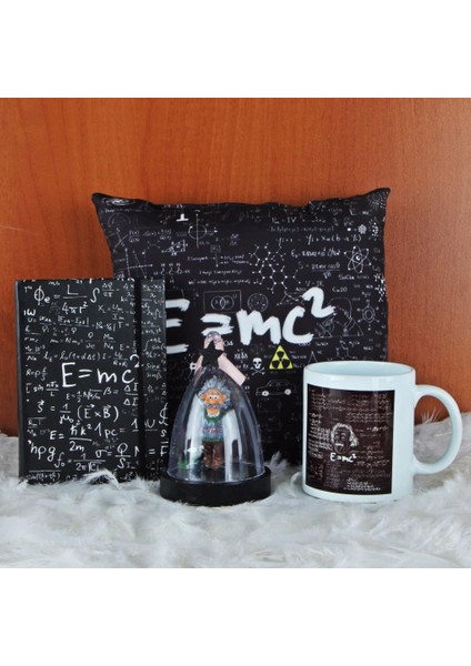 Albert Einstein Set Einstein Küçük Defter Puf Yastık Kupa Fanus Biblo