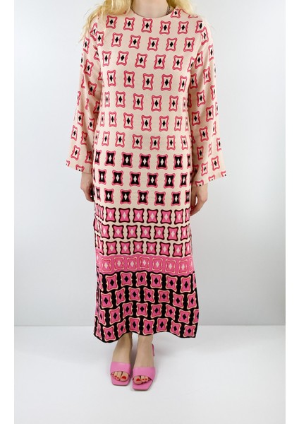 Geometrik Desen Keten Yırtmaçlı Elbise indirimleri