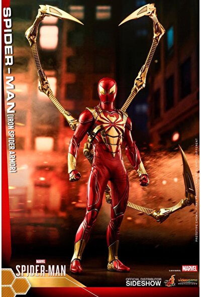 Hot Toys Spider-Man (Iron Spider Armor) Sixth Scale Figure