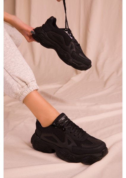 Kadın Beyaz Sneaker