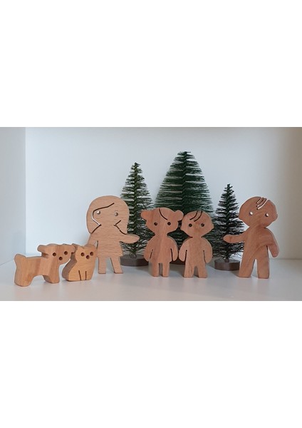 Aile Takımı 6'lı Set Anne-Baba-2çocuk-Kedi-Köpek Waldorf Doğal Ahşap