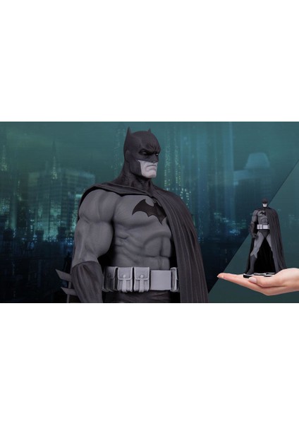 Batman Black & White Jim Lee Statue